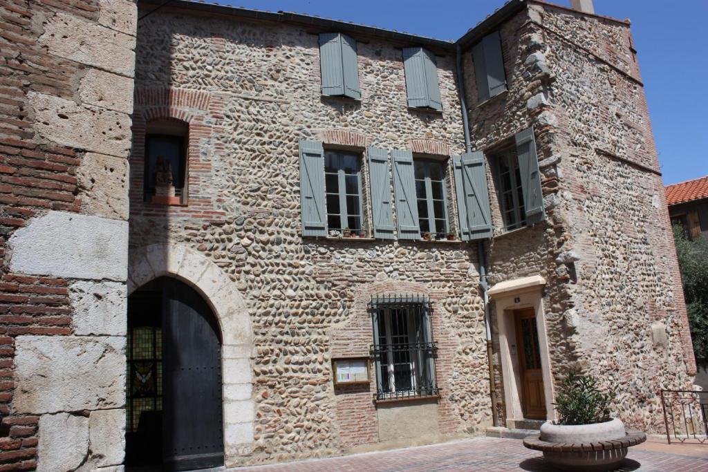 Hotel" La Tour De L'Horloge " Rivesaltes Esterno foto